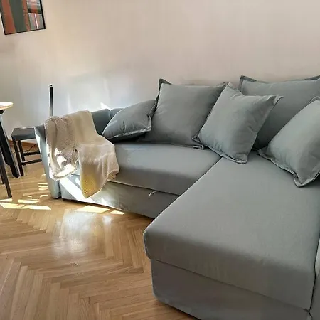 Stary Mokotow, Z Ogrodkiem Appartement