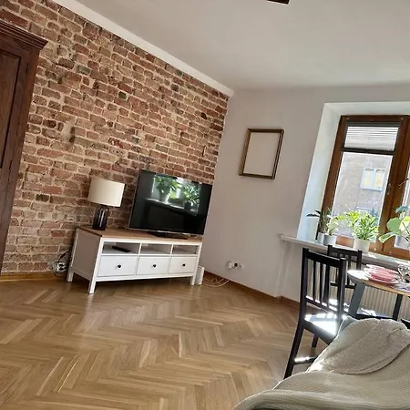 Apartment Stary Mokotow, Z Ogrodkiem