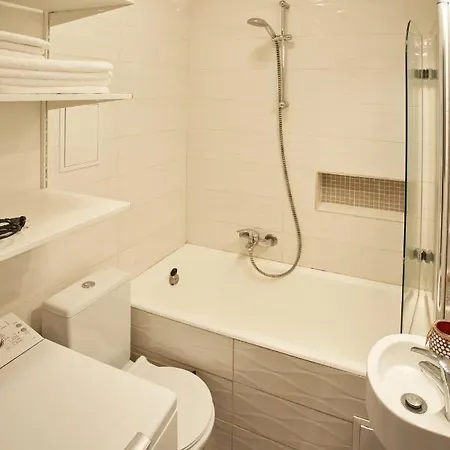 Apartment Stary Mokotow, Z Ogrodkiem *