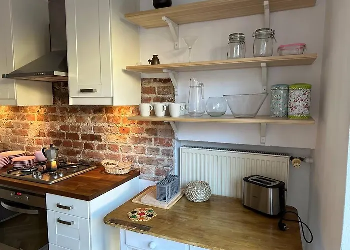 Apartament Stary Mokotów, Z Ogródkiem *