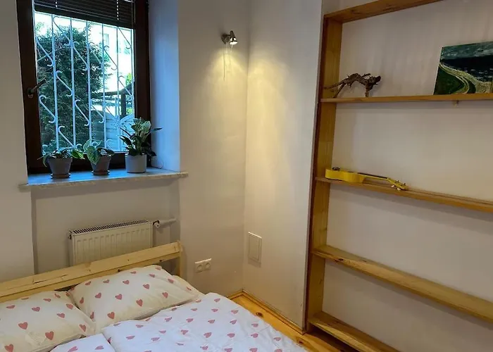 Stary Mokotów, Z Ogródkiem Warszawa