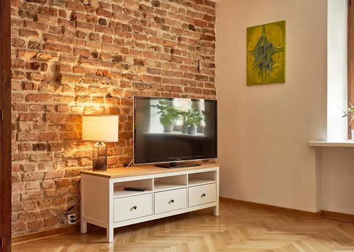 Apartament Stary Mokotów, Z Ogródkiem *