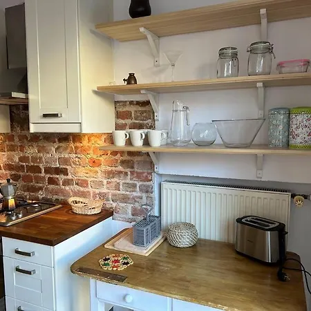 Apartment Stary Mokotow, Z Ogrodkiem *