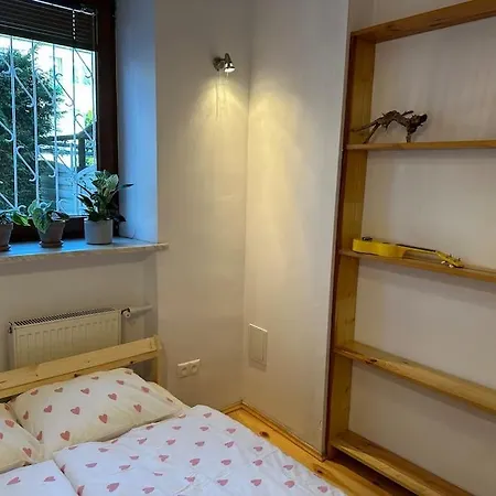 Stary Mokotow, Z Ogrodkiem Warsaw