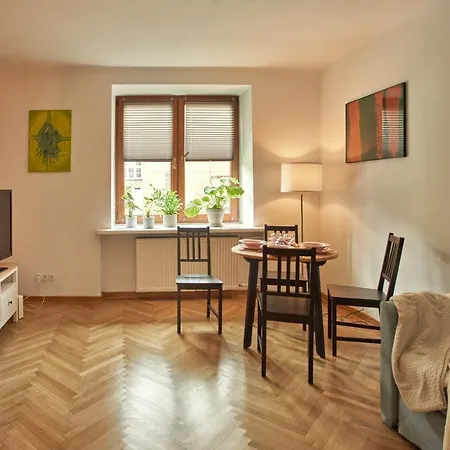 Stary Mokotow, Z Ogrodkiem Apartment *